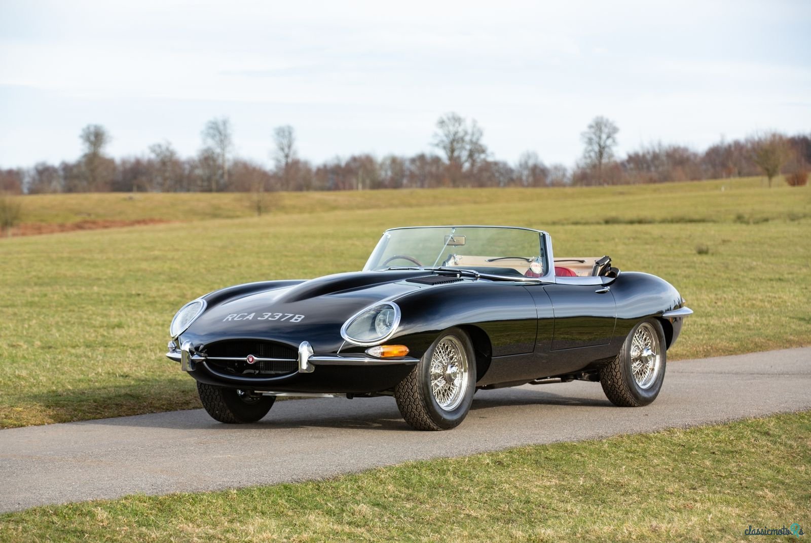 1964' Jaguar E-Type Series One photo #5