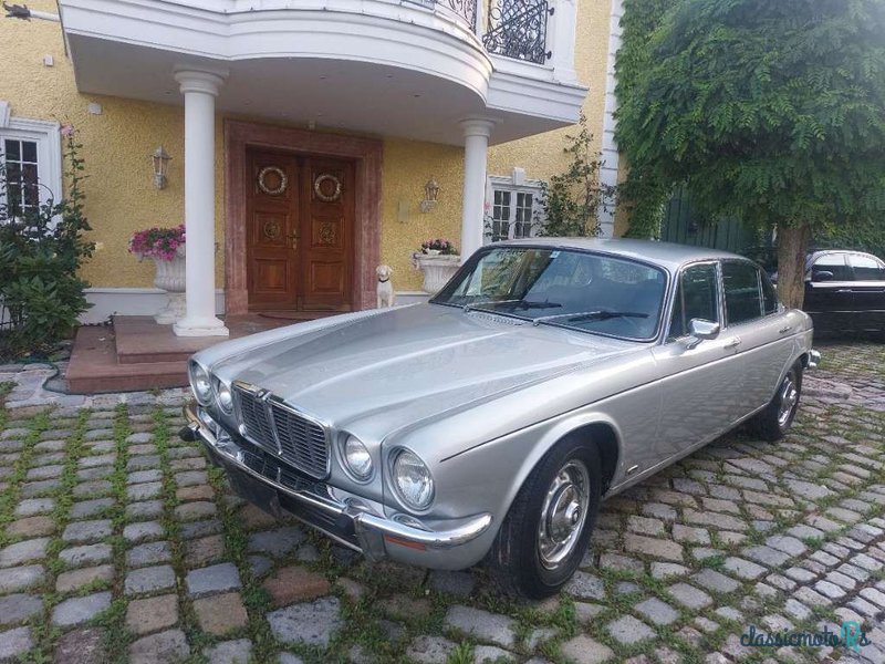 1976' Jaguar XJ photo #2