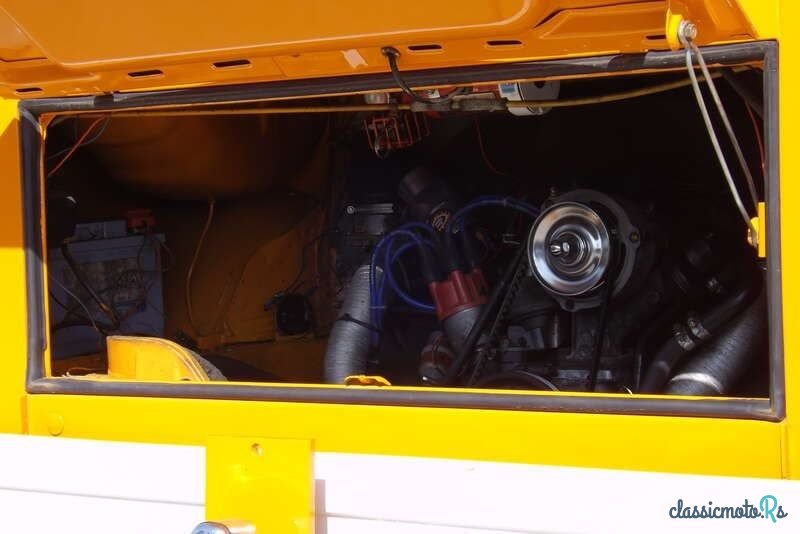 1979' Volkswagen Type 2 photo #3