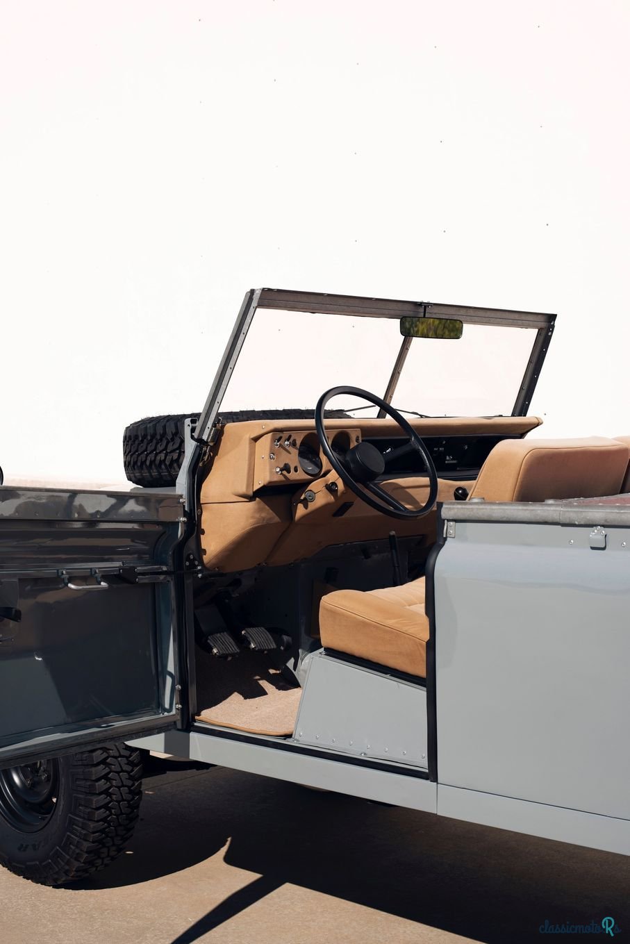 1973' Land Rover Serie III photo #3