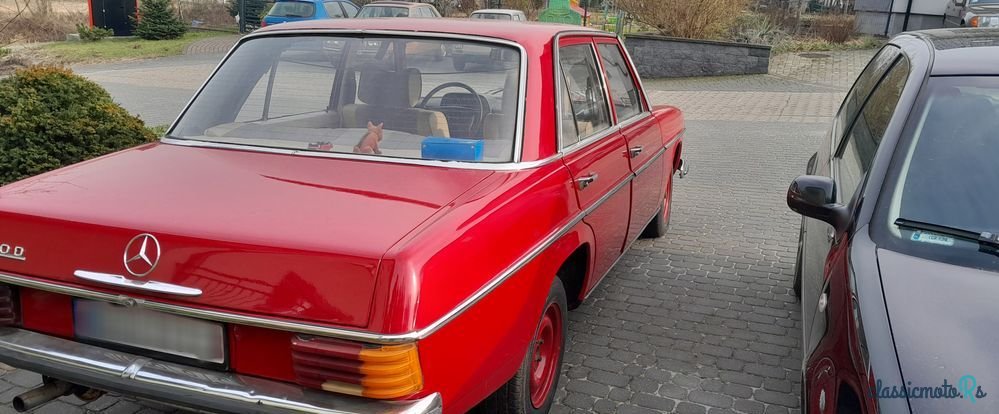 1977' Mercedes-Benz W114 W115 photo #4