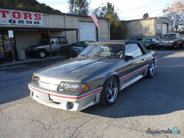 1987' Ford Mustang photo #2