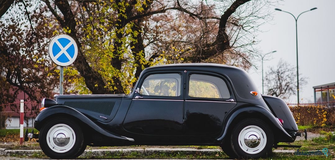 1955' Citroen BL11 à vendre. Pologne