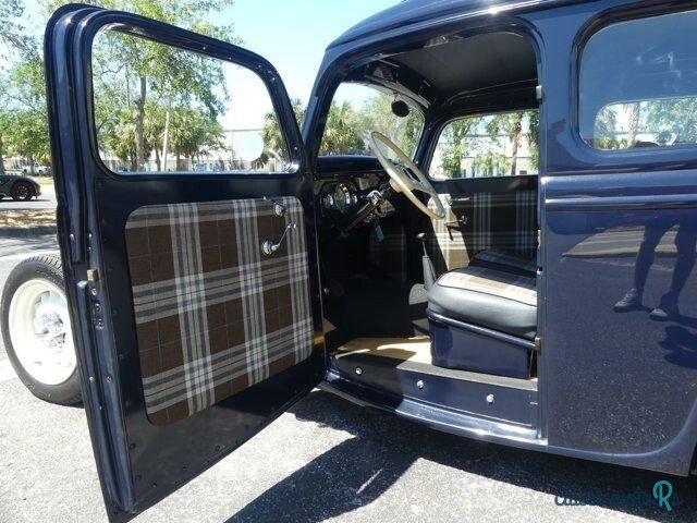 1935' Ford Sedan Delivery photo #3