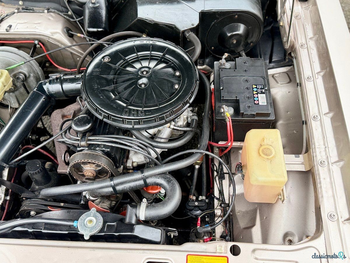 1982' Ford Cortina photo #4