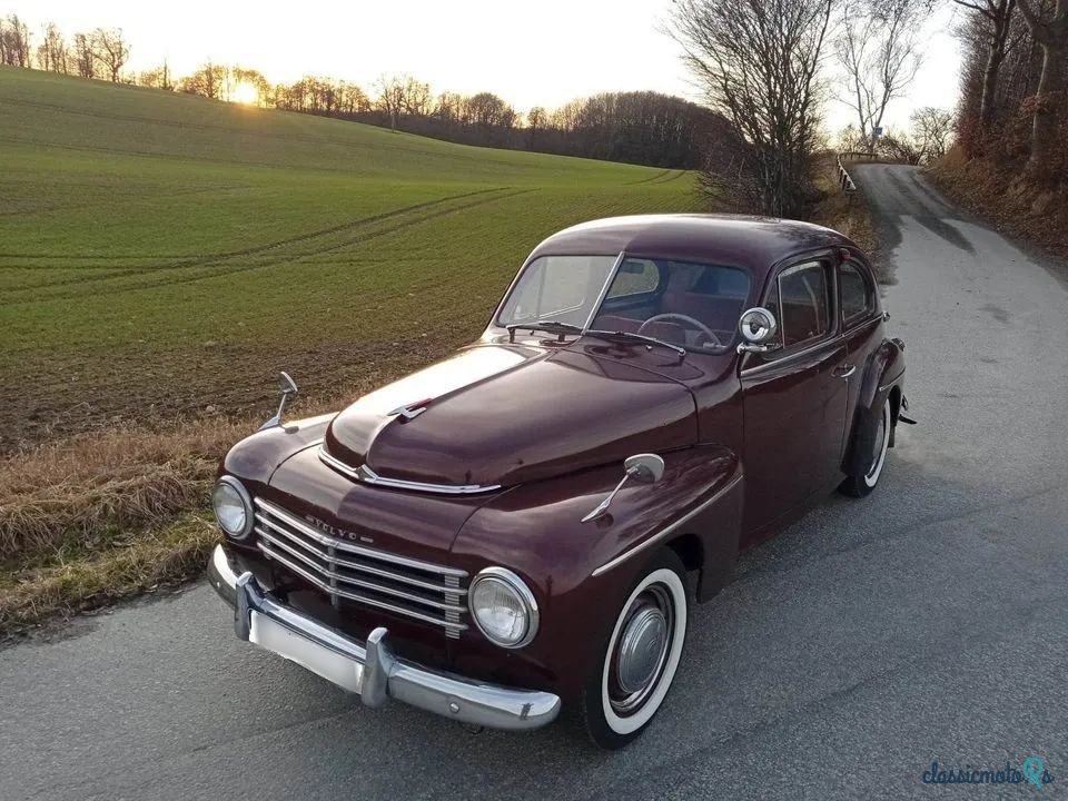 1954' Volvo PV 444 photo #1