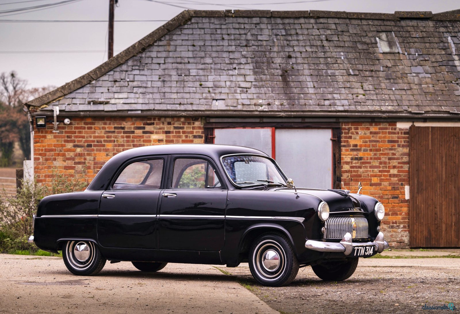 1954' Ford Consul photo #1
