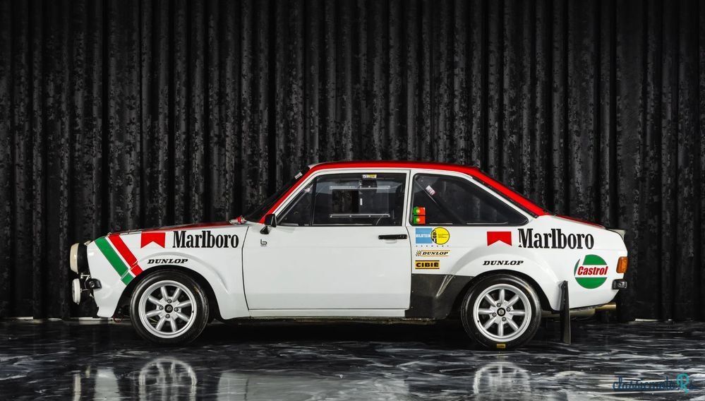1984' Ford Escort photo #3