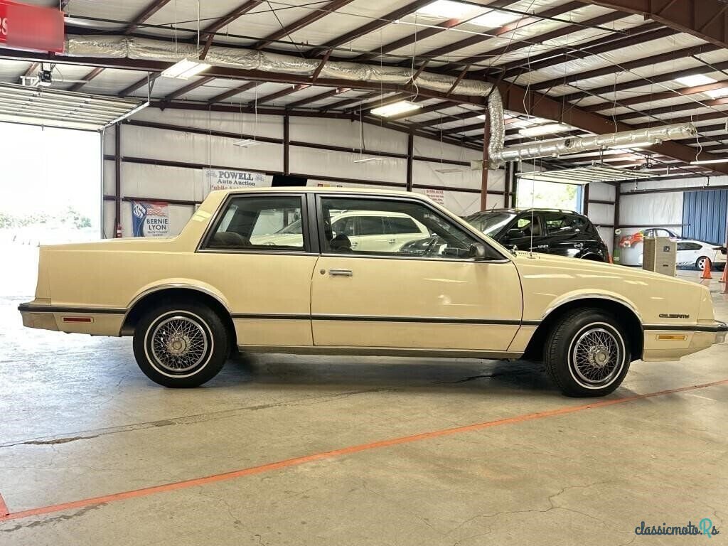 1983' Chevrolet Celebrity photo #3