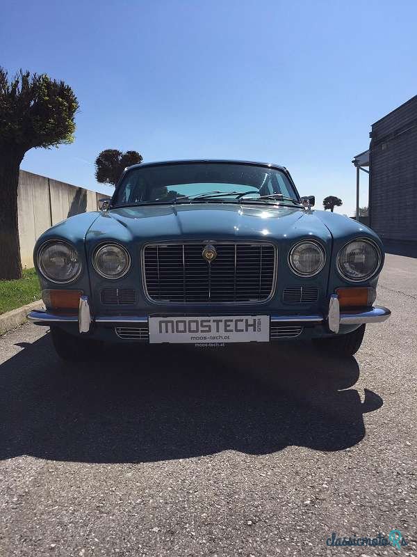 1972' Jaguar XJ photo #3