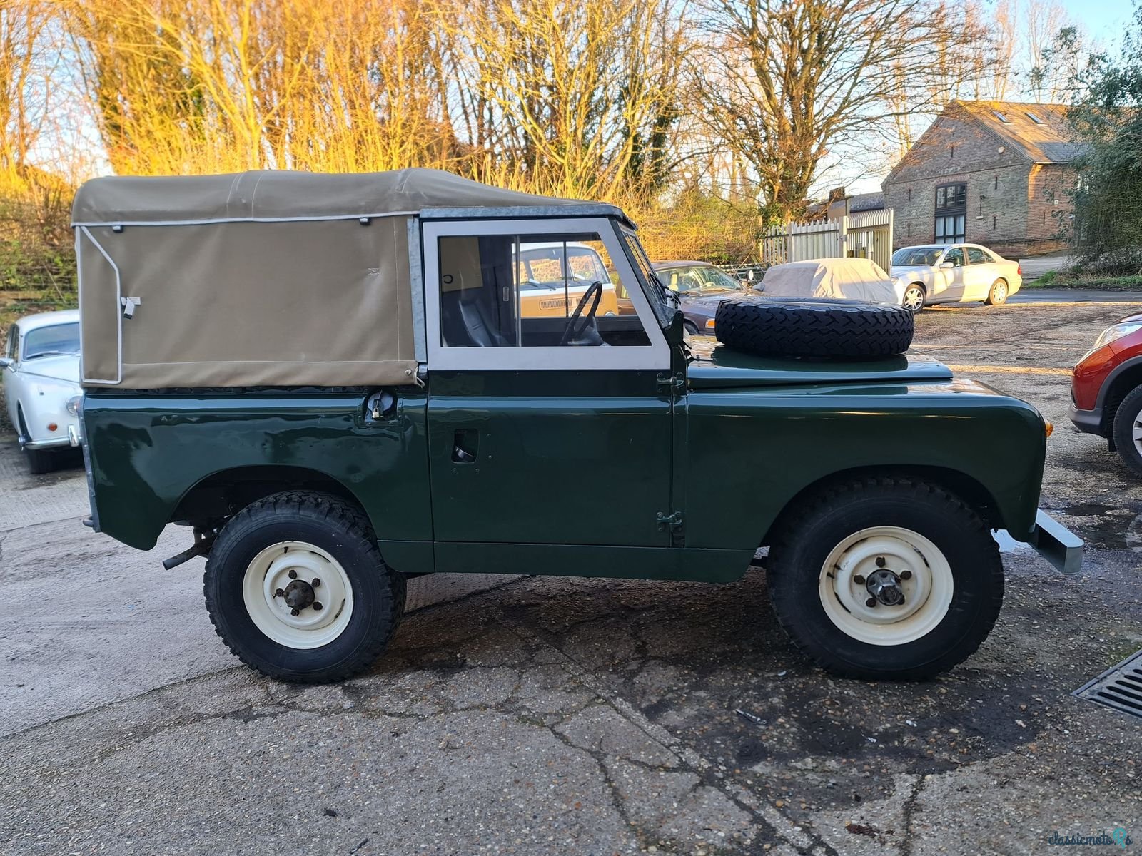 1968' Land Rover Series II photo #2
