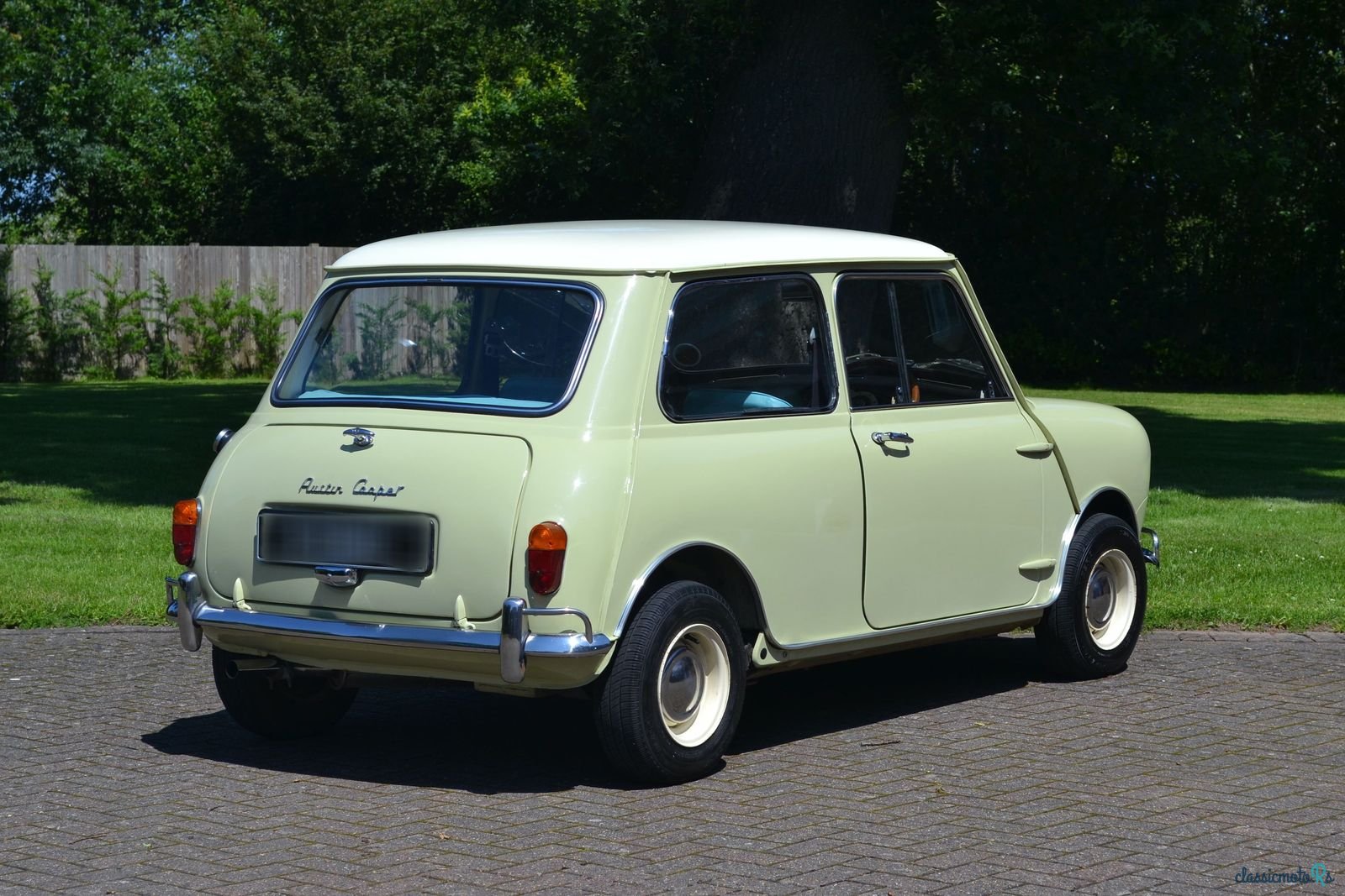 1966' MINI Cooper Hatchback photo #2