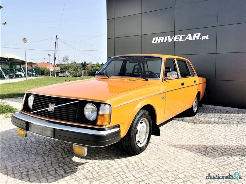1976' Volvo 240 photo #1