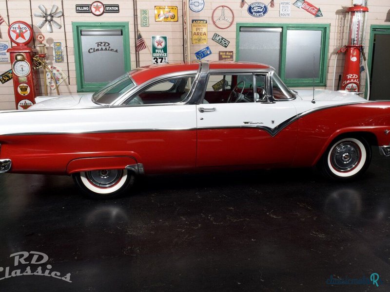 1955' Ford Fairlane photo #5