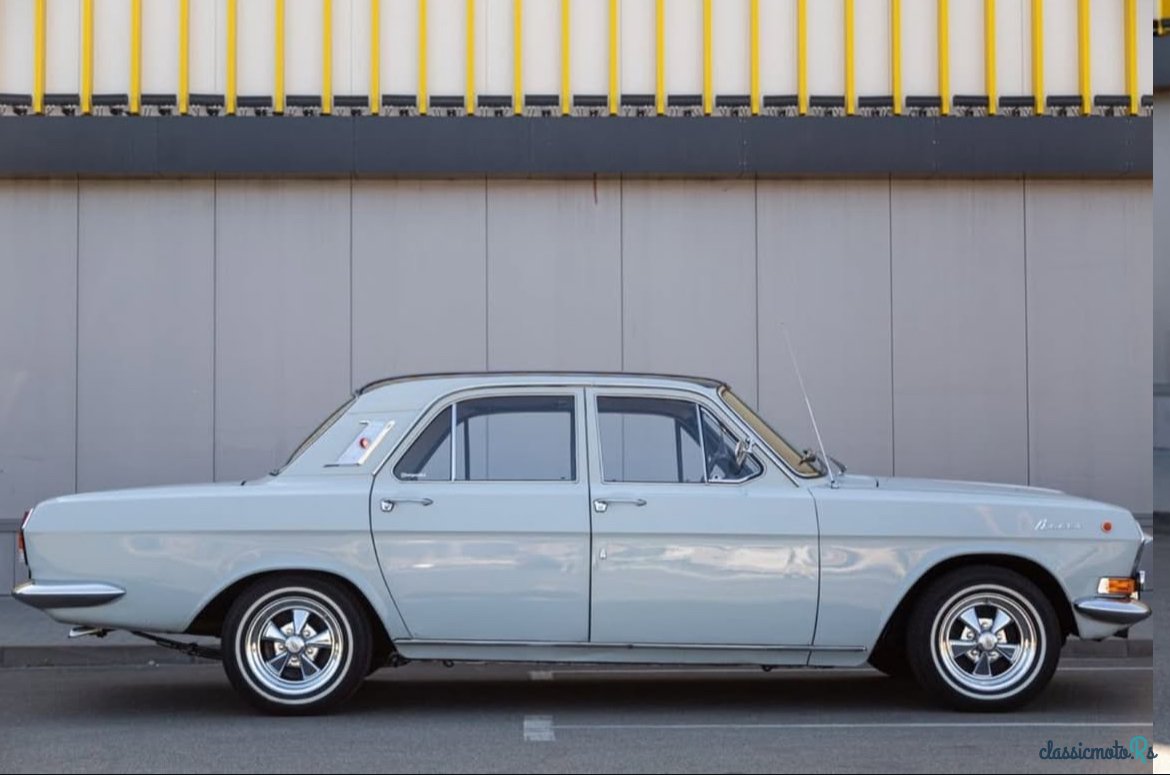 1981' Gaz 24 photo #3