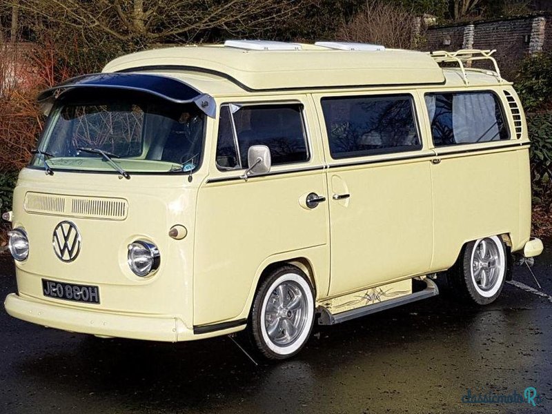 1969' Volkswagen Camper photo #3