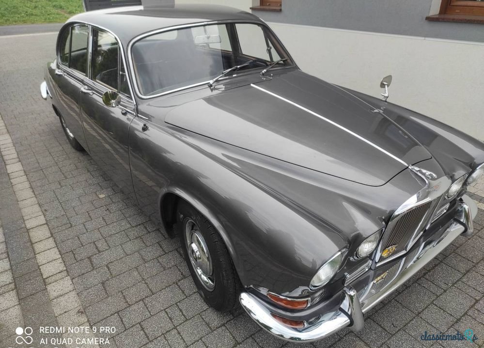 1967' Jaguar 420 photo #2