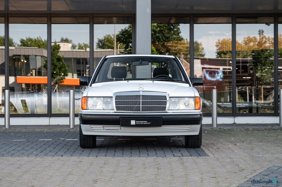 1989' Mercedes-Benz 190 photo #2