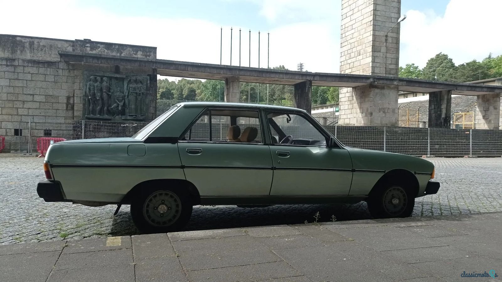 1980' Peugeot 604 photo #6