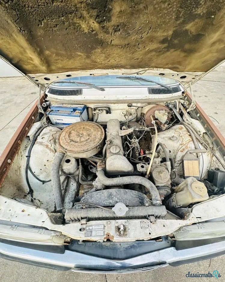 1981' Mercedes-Benz 240 photo #3