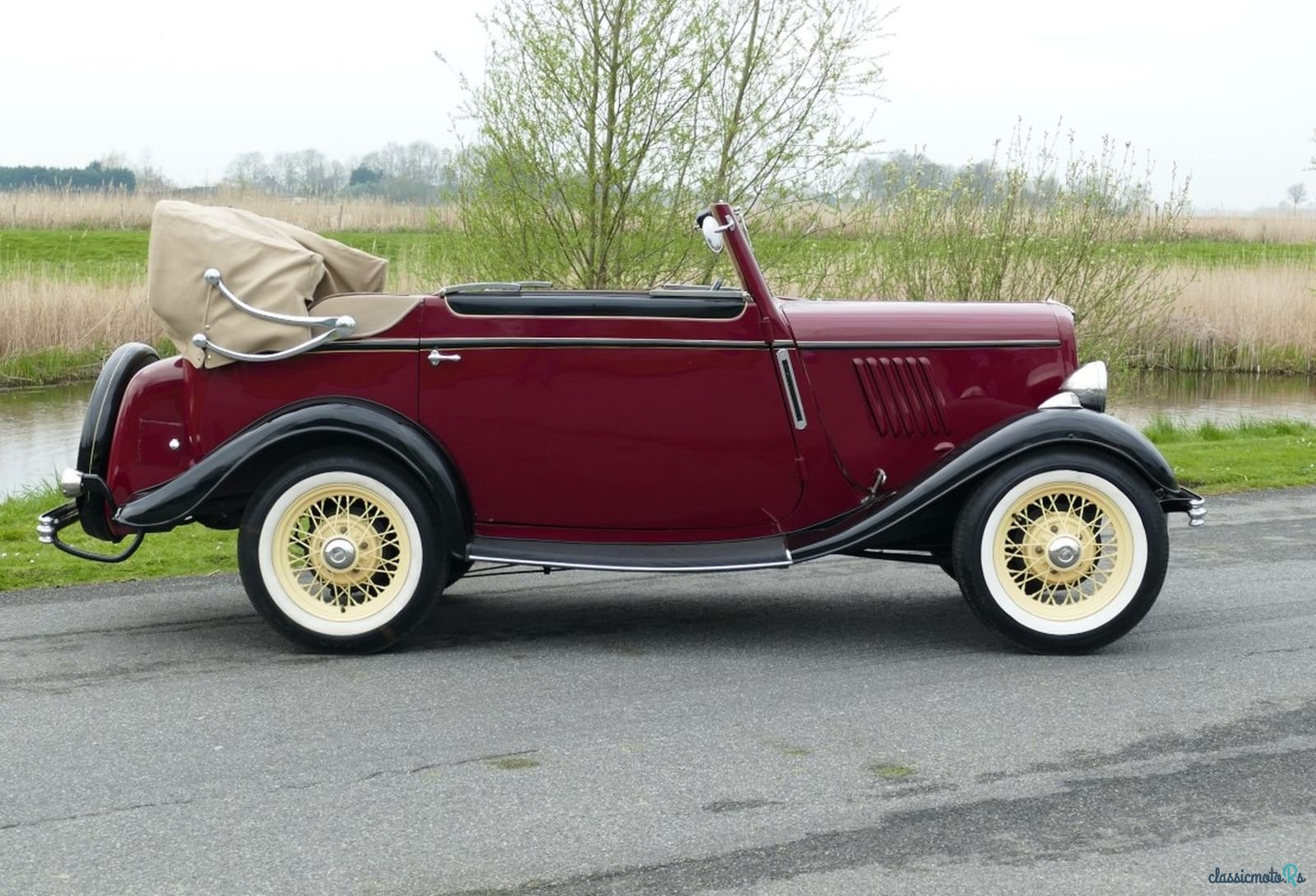 1932' Ford Model Y photo #3