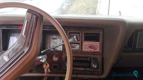 1977' Lincoln Continental photo #6