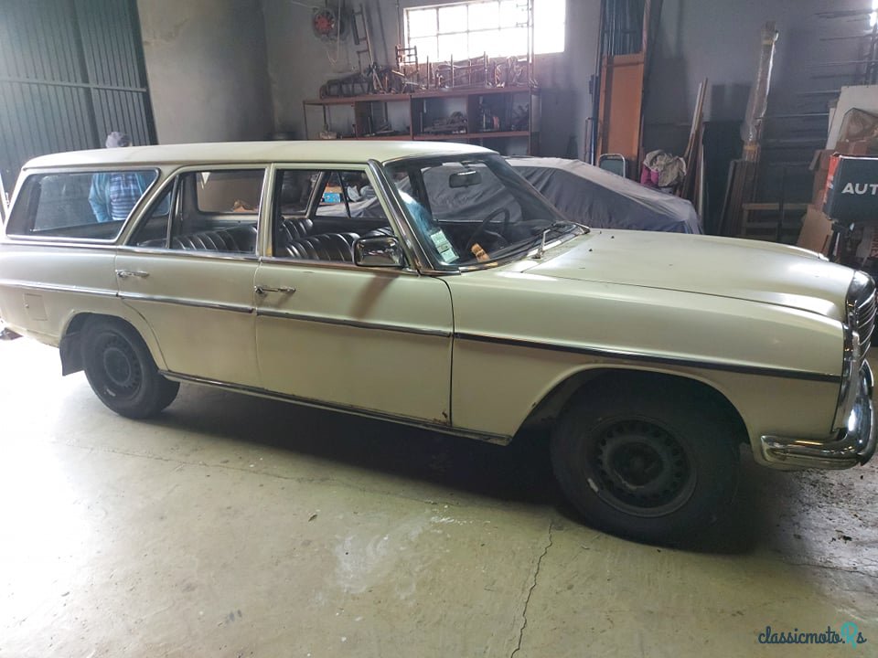 1978' Mercedes-Benz 240D photo #1