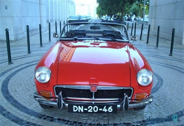 1973' MG MGB photo #2