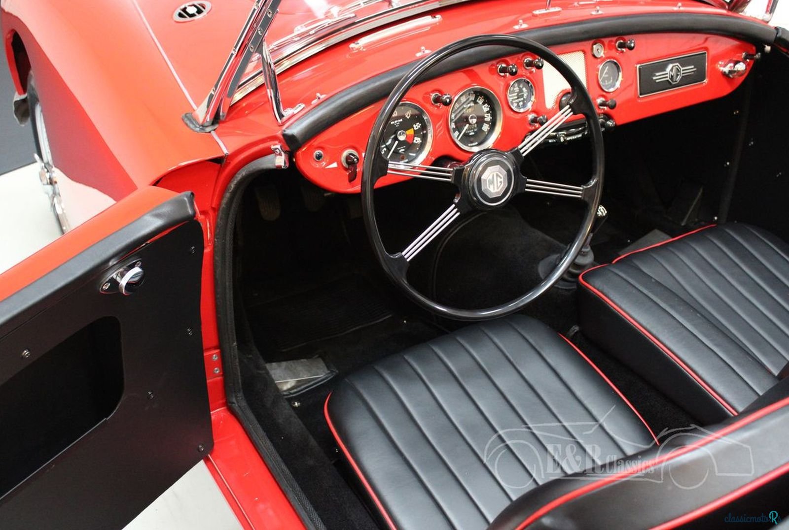 1955' MG MGA photo #2