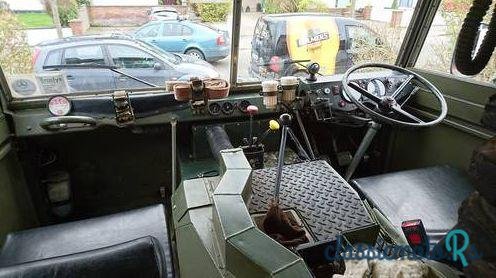 1976' Land Rover 101 Forward Control photo #4