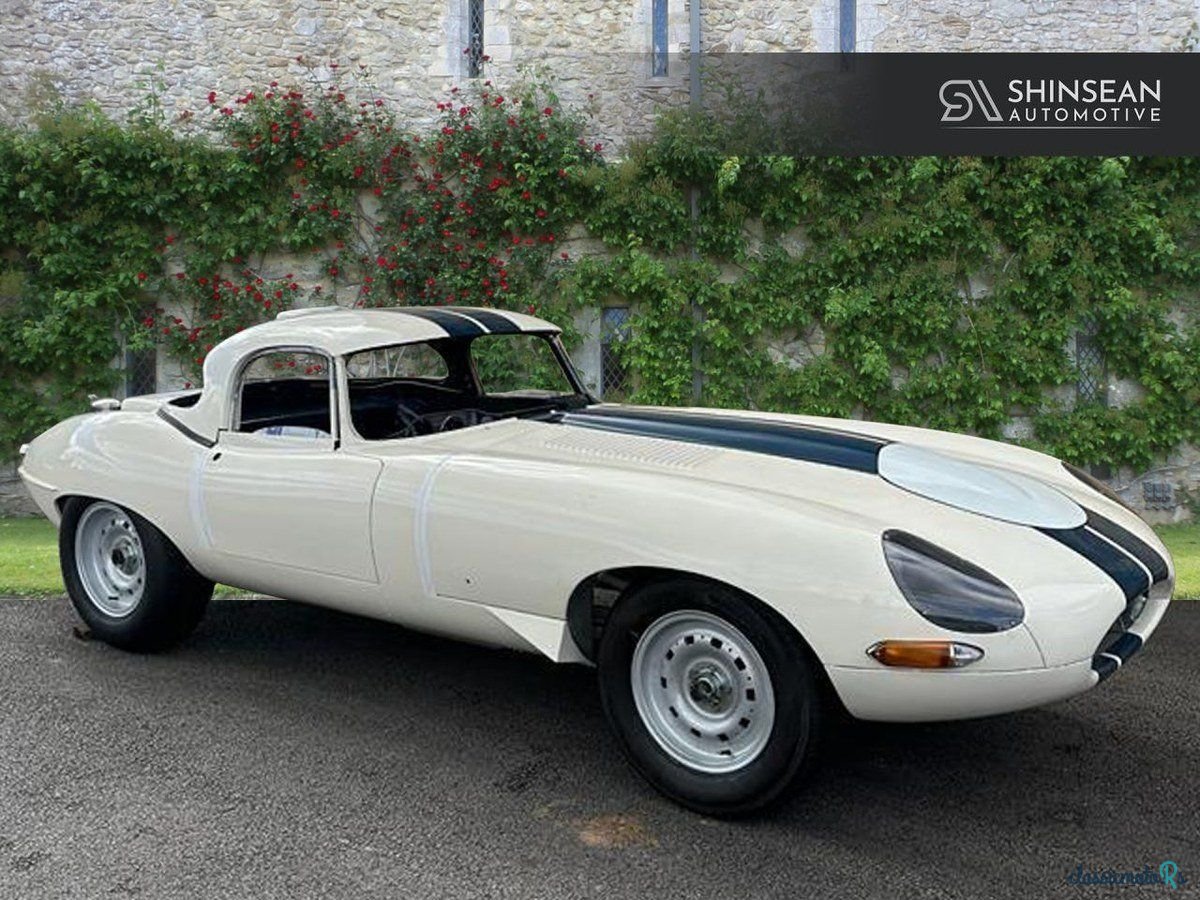1963' Jaguar E-Type photo #1
