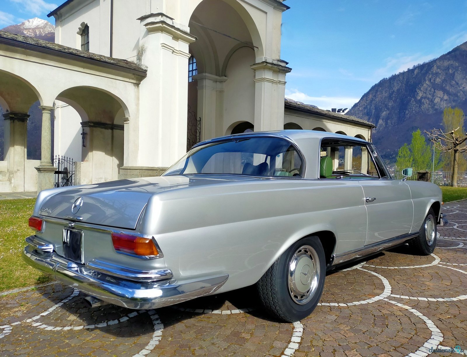 1963' Mercedes-Benz 220 photo #3