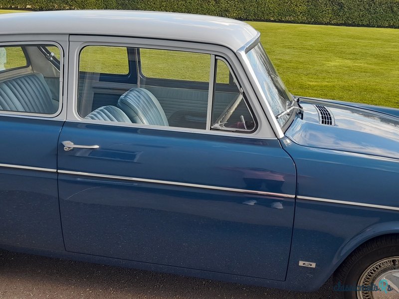 1964' Ford Anglia photo #2