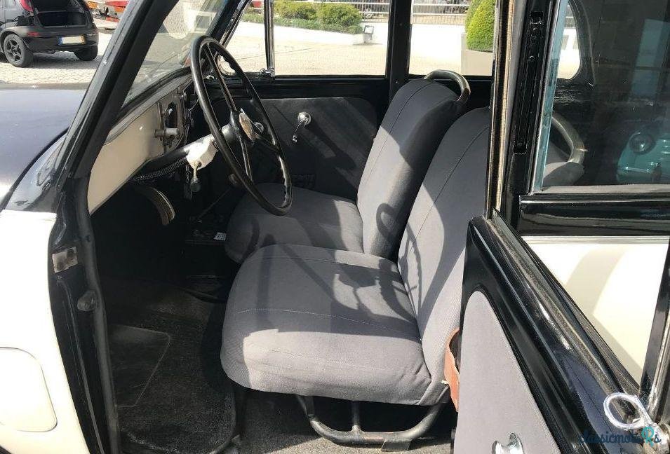 1976' Renault Juvaquattre photo #3