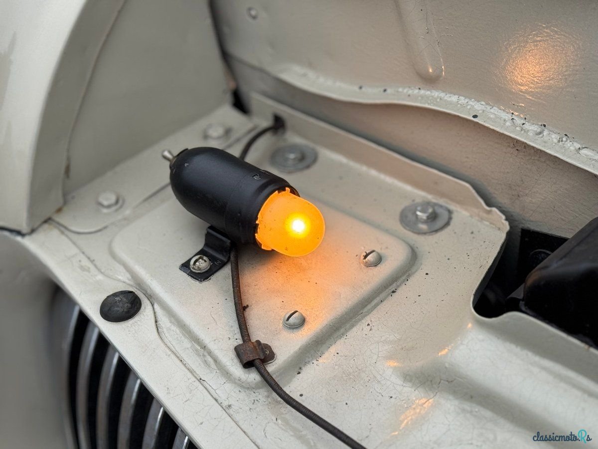 1956' Ford Consul photo #6