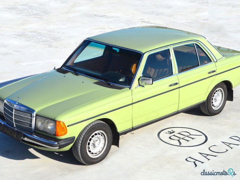 1977' Mercedes-Benz 220 photo #1