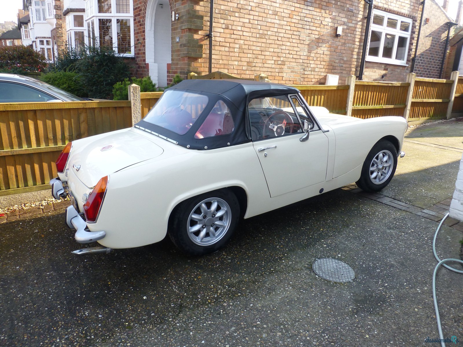1974' MG Midget photo #6