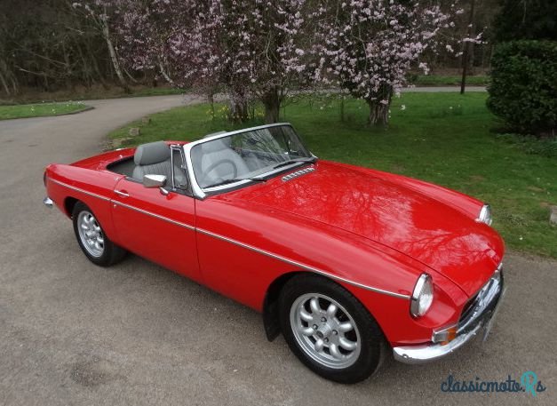 1975' MG MGB Roadster photo #1