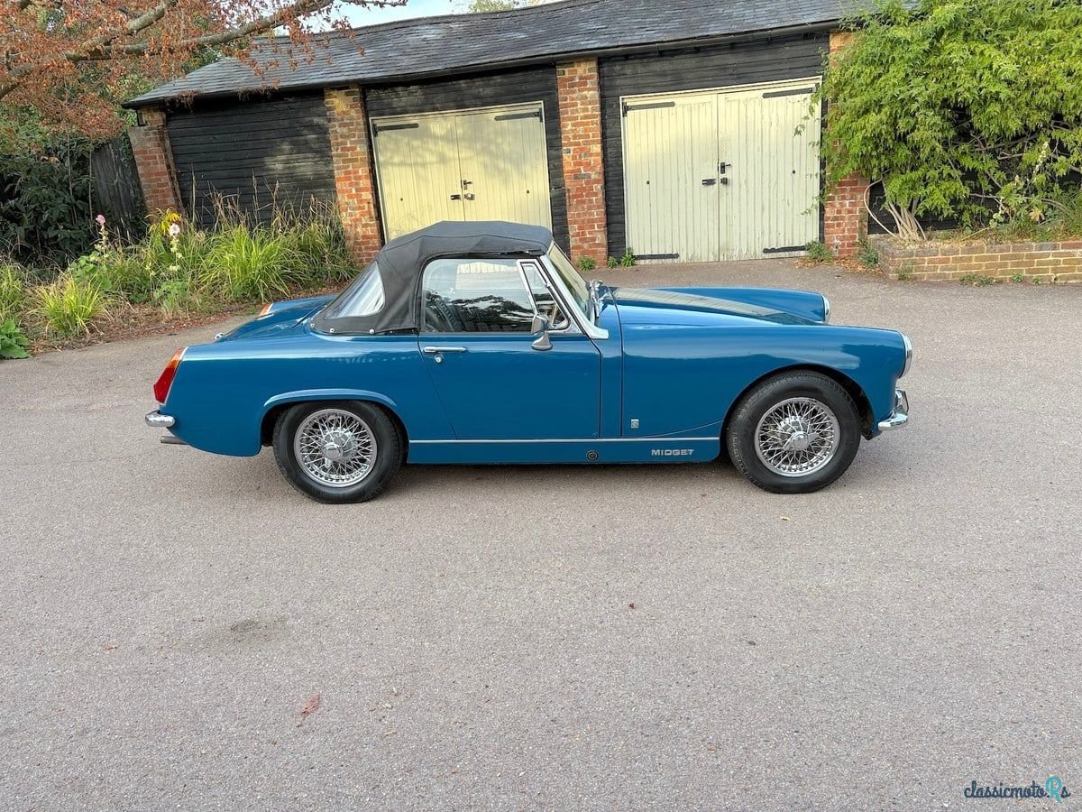 1970' MG Midget photo #3