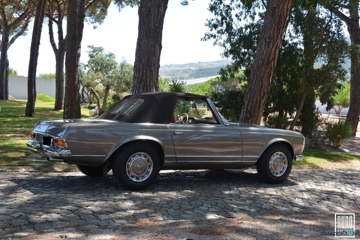 1970' Mercedes-Benz Sl Class photo #3