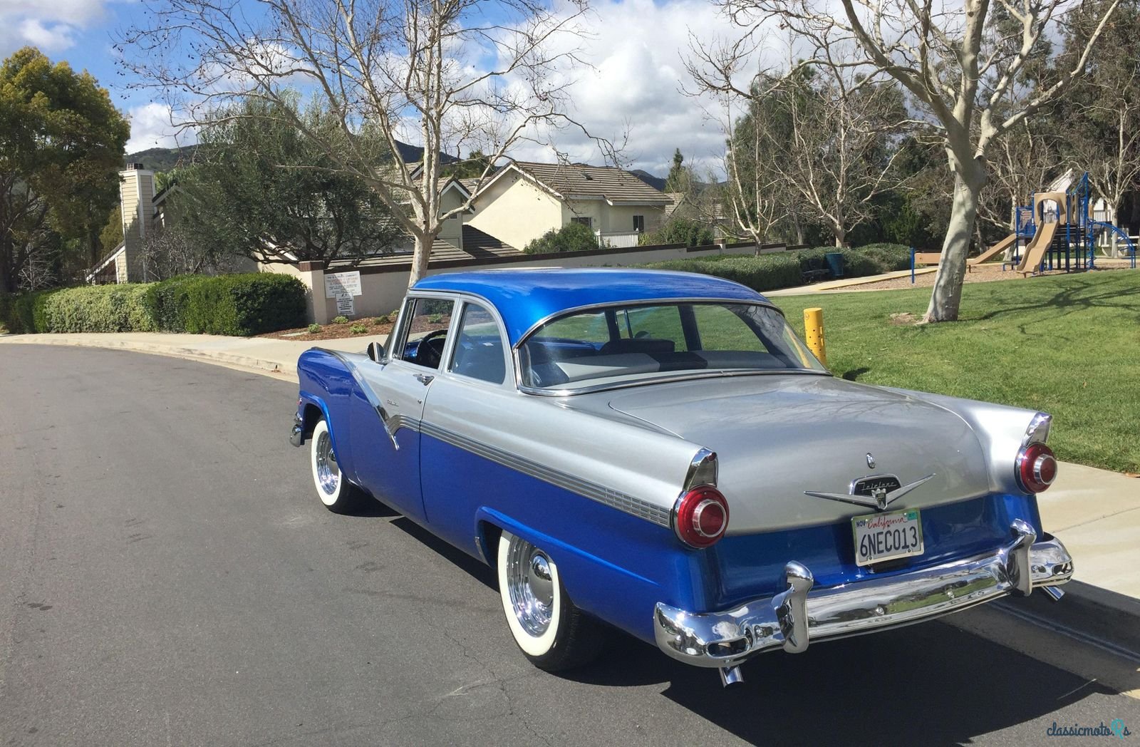 1956' Ford Fairlane photo #1