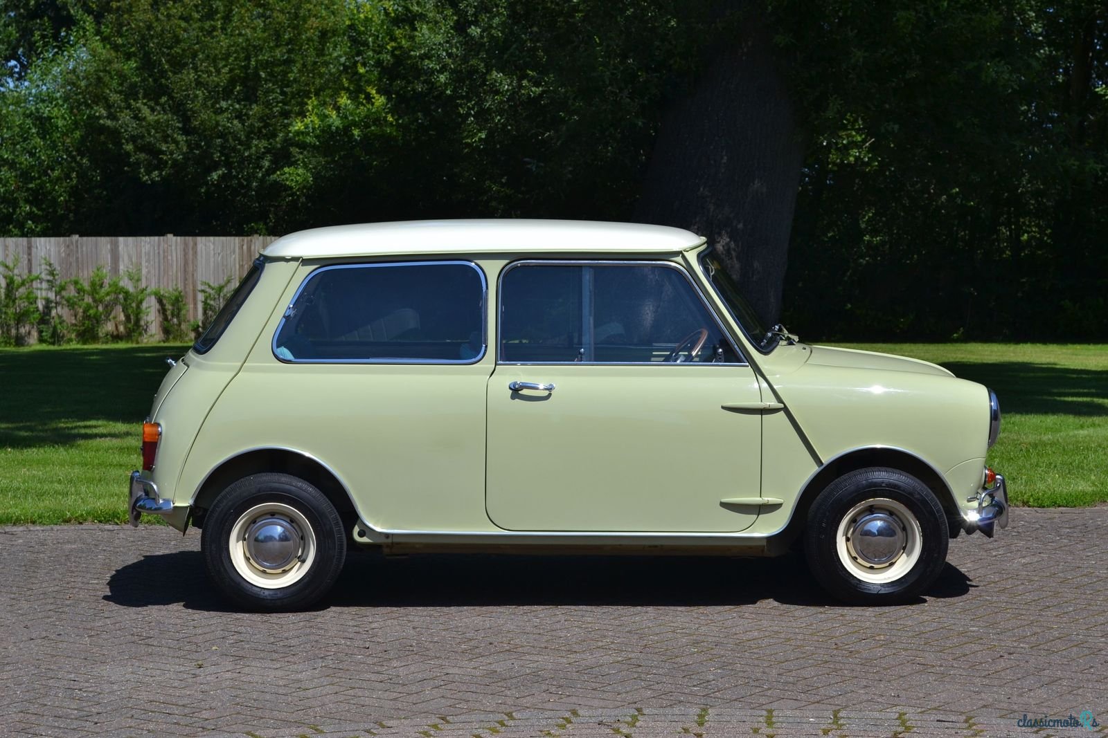 1966' MINI Cooper Hatchback photo #5