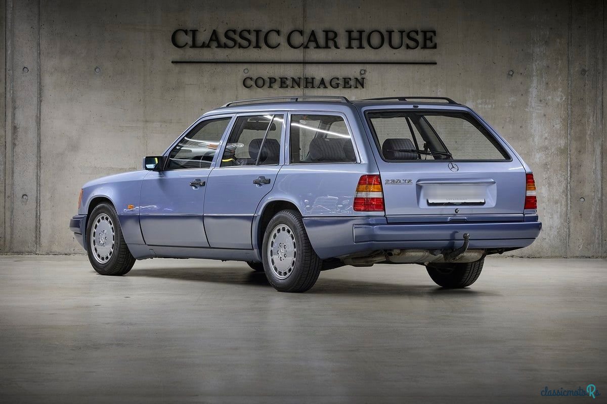 1990' Mercedes-Benz 230 photo #6