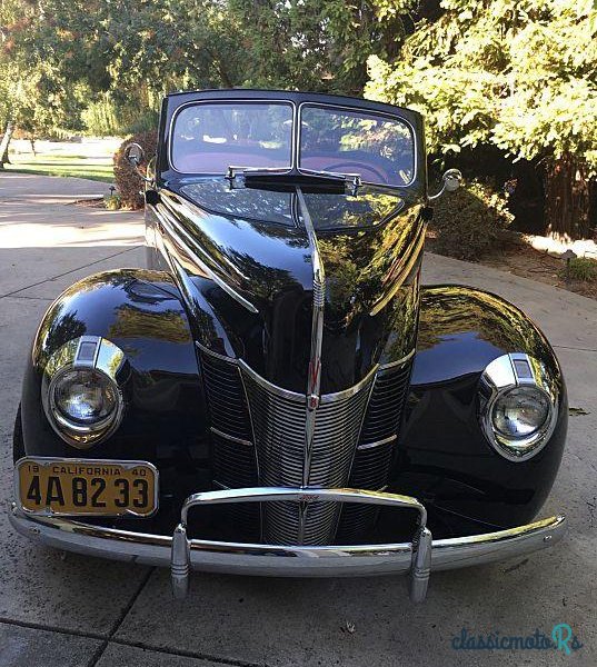 1940' Ford Deluxe photo #4