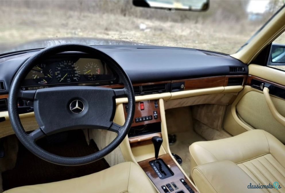 1980' Mercedes-Benz Klasa S photo #3