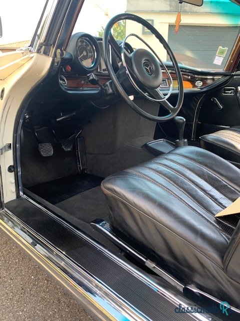 1970' Mercedes-Benz 280SE 3.5 L photo #3
