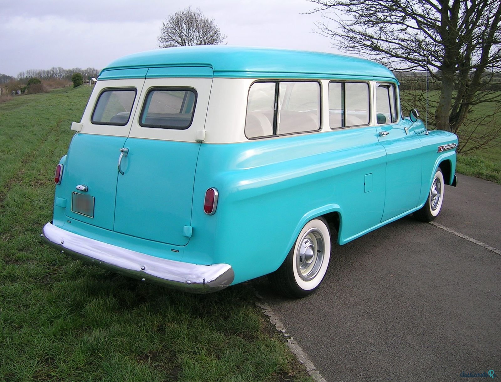 1959' Chevrolet Suburban photo #5