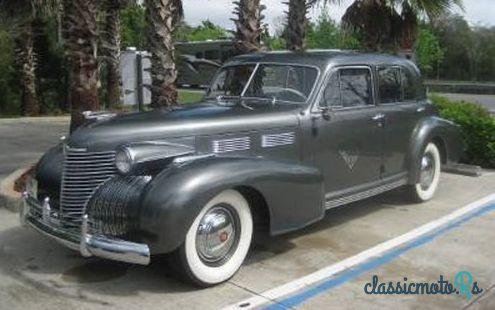 1940' Cadillac Fleetwood photo #1