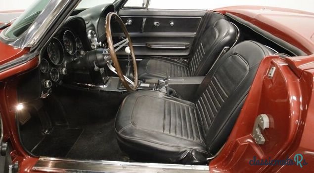1967' Chevrolet Corvette photo #2