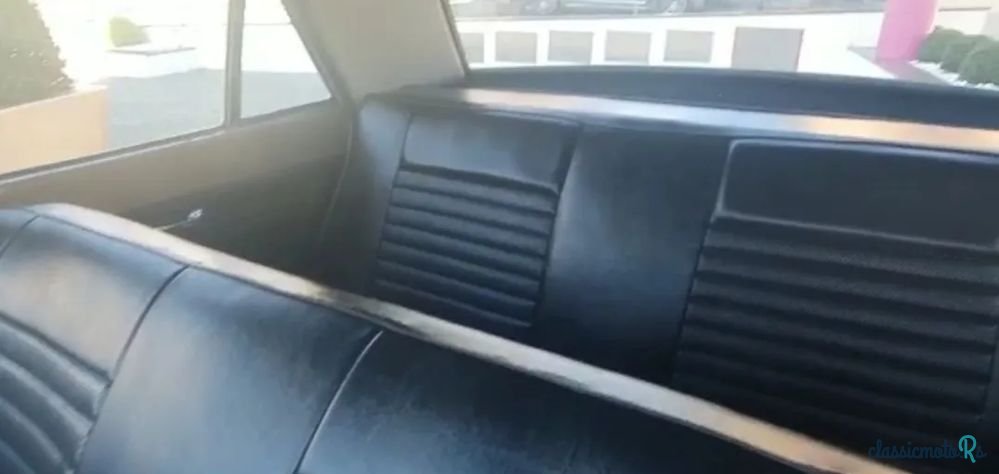 1969' Ford Cortina photo #4